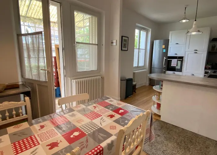 Сasa de vacaciones Bookingalsace - Maison Mittelharth Parking Jardin Colmar